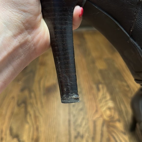 Stuart Weitzman booties for Fall! - Picture 4 of 7